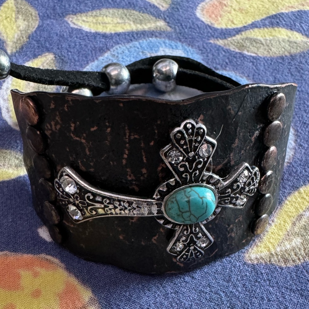 NWOT metal and leather adjustable cuff
